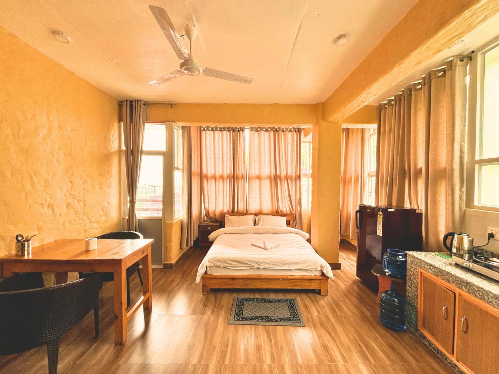 Nishan Apartments -Lakeside Pokhara Exterior foto
