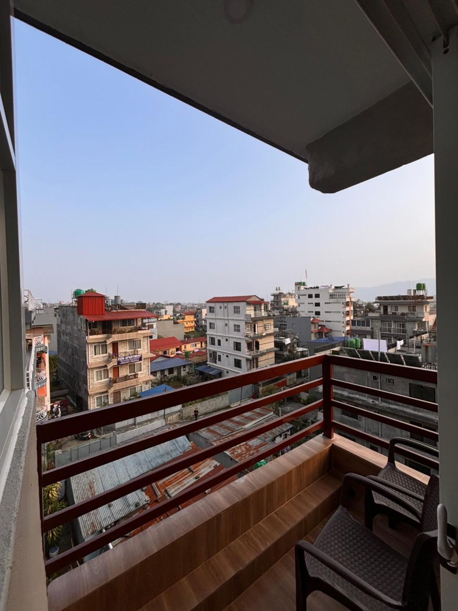 Nishan Apartments -Lakeside Pokhara Exterior foto